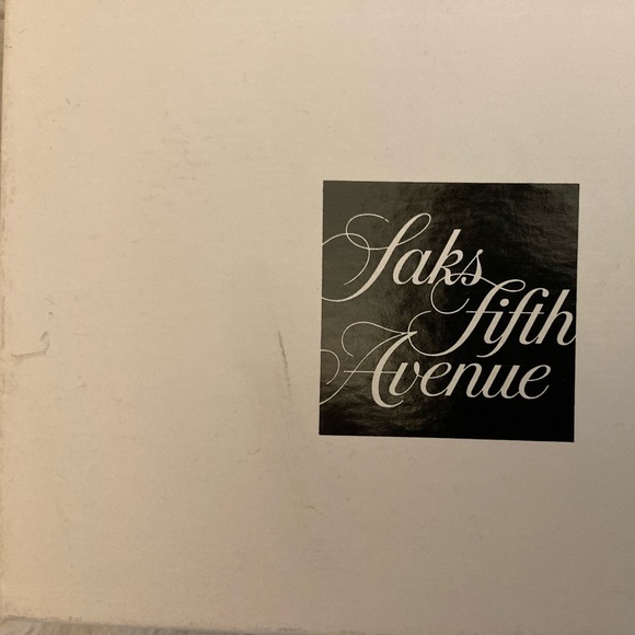 BNWT ADRIANA ORSINI Cubic Zirconia Rhodium Plated Hinge-Closure Bangle - Picture 9 of 9